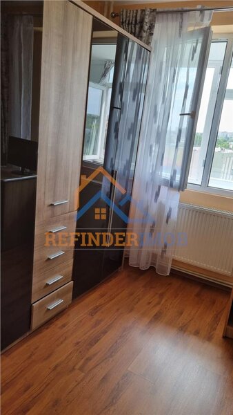 Sector 5, apartament 3 camere.
