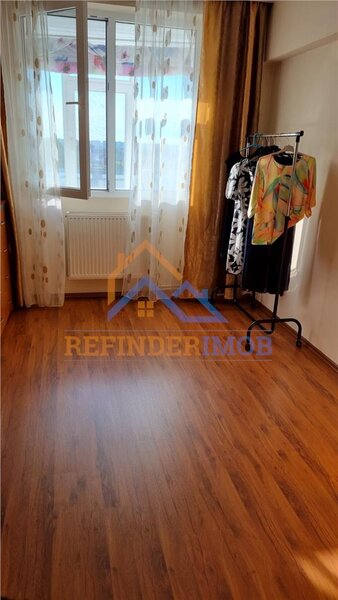 Sector 5, apartament 3 camere.