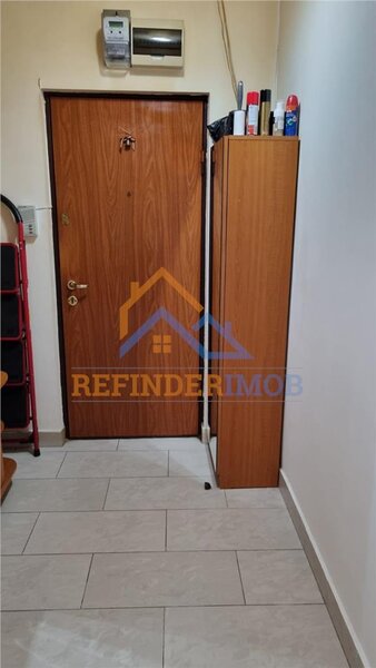 Sector 5, apartament 3 camere.